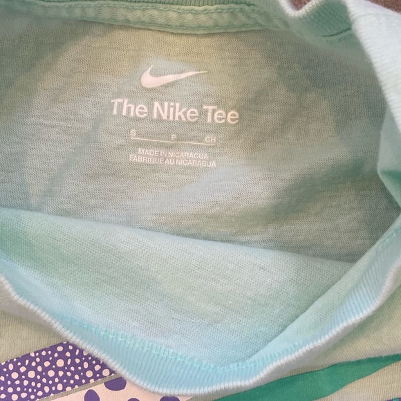 Men’s Small Nike Swoosh Tees, set of 2 - Picture 3 of 3